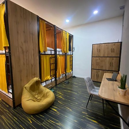 Flats Hostel อัสตานา ภายนอก รูปภาพ